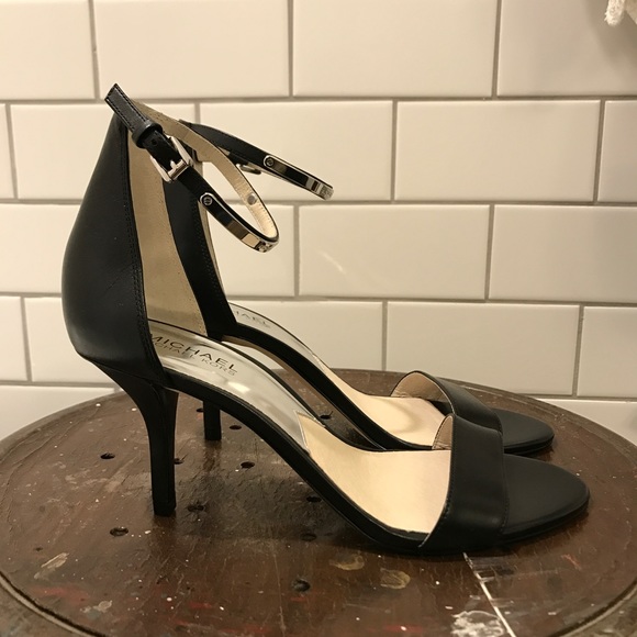 Michael MK black heels - Picture 2 of 3